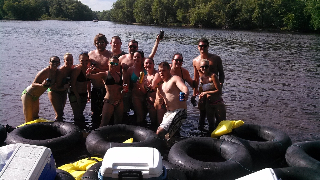 Mauston River Tubing On The Wisconsin River.